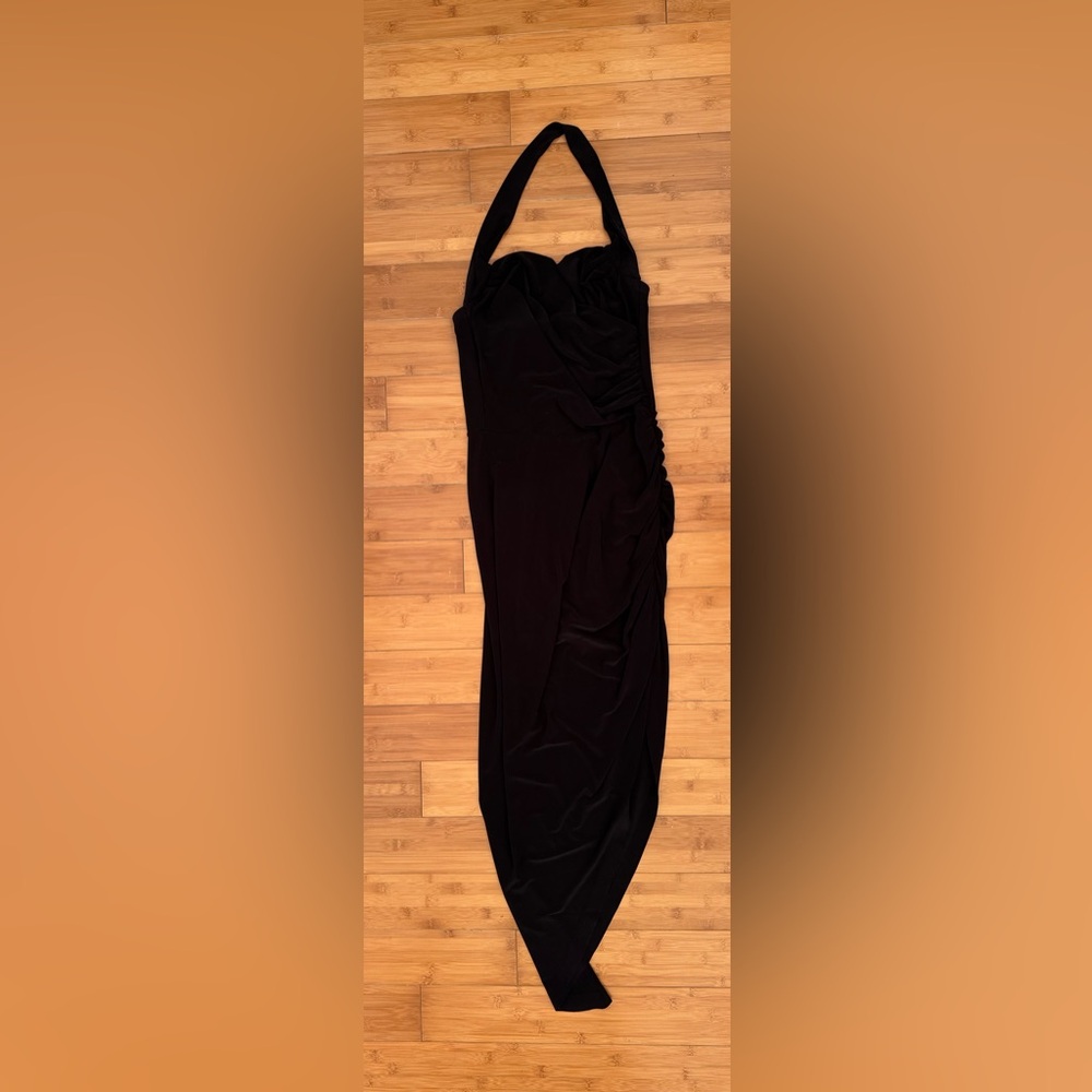Revolve CAYLA SIDE DRAPE GOWN
Norma Kamali Color: Black Size: XL - Picture 3 of 4